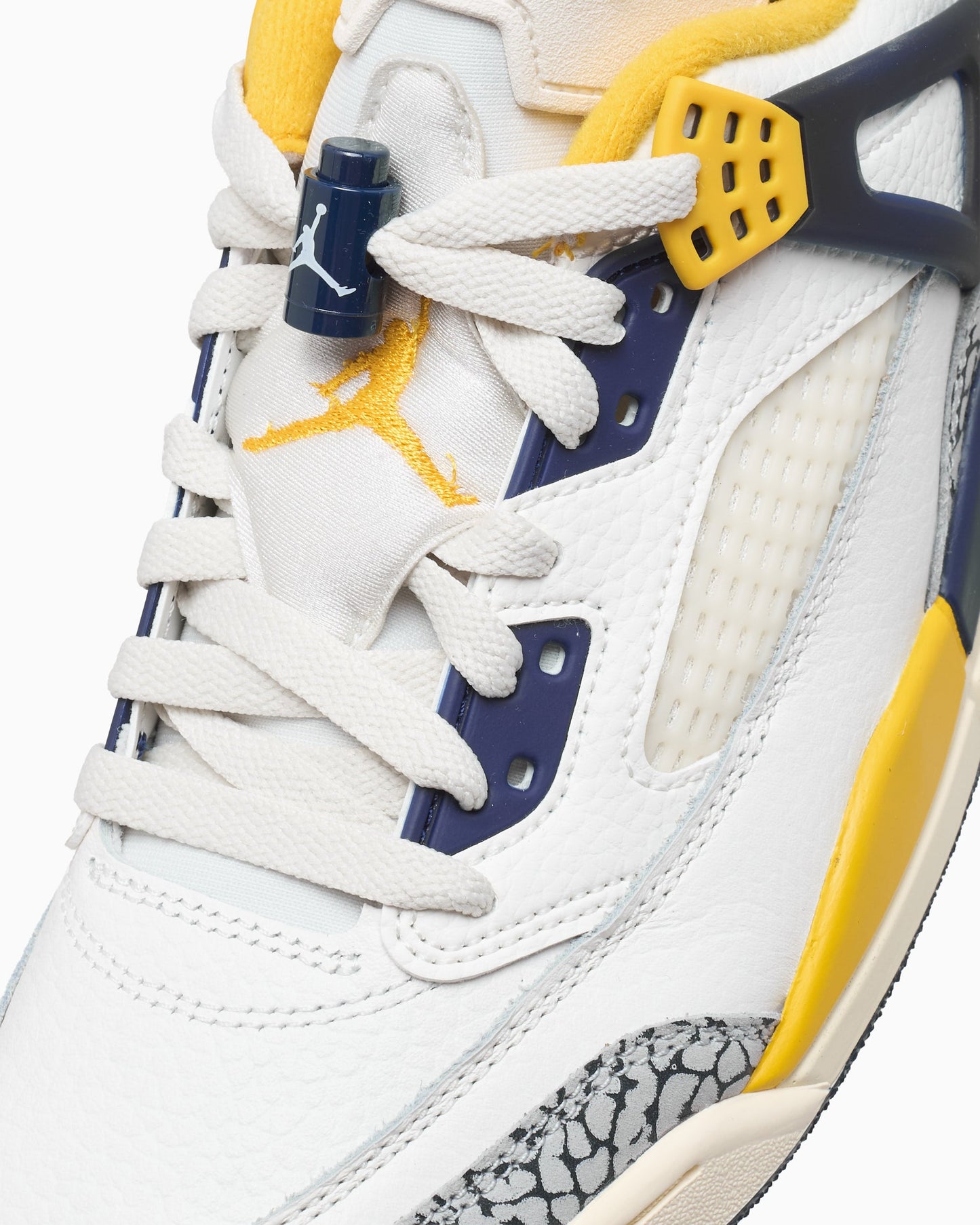Jordan Spizike Low