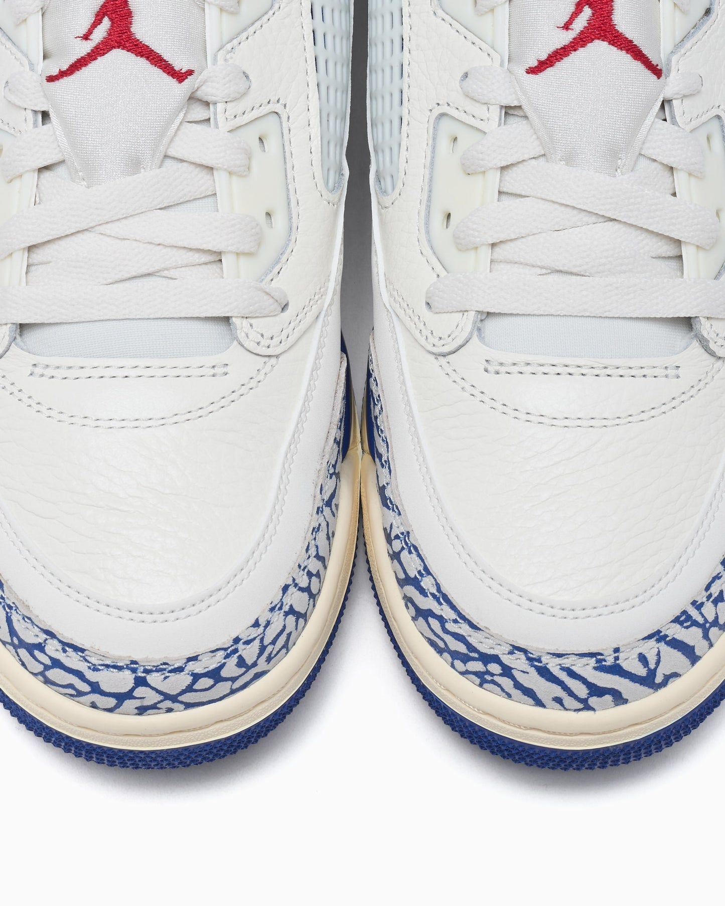 Jordan Spizike Low