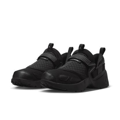 Women's Jordan Trunner LX "Triple Black"