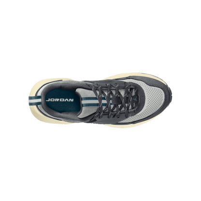Big Kids' Jordan Trunner O/S "Photon Dust Anthracite Ash Green"