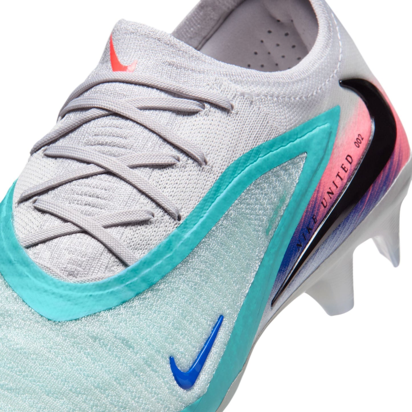 Nike United Phantom 6 Low Elite Firm-Ground Soccer Cleats