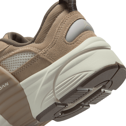 Women's Jordan Trunner O/S "Khaki Pale Ivory"