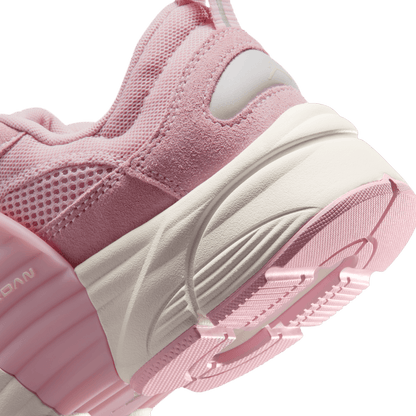 Women's Jordan Trunner O/S "Iced Carmine Phantom"