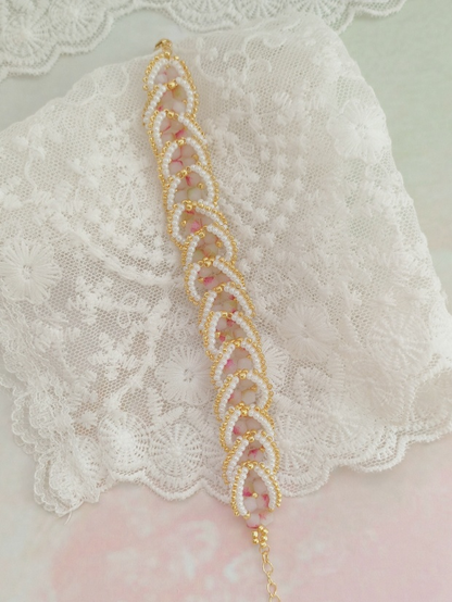 Handmade pink crystal and pearl jewelry set, romantic French-style bracelet and earrings.