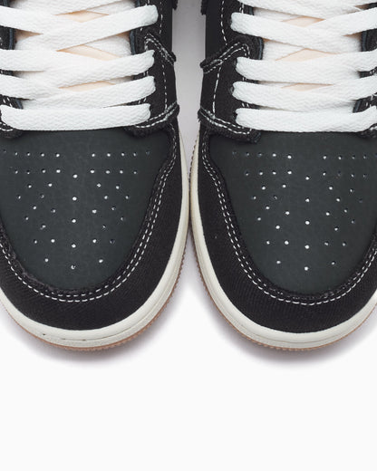 Air Jordan 1 Retro High OG "Flight Club" (GS)