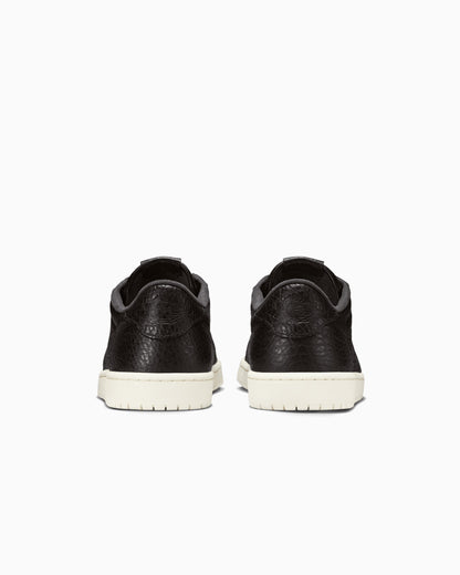 Air Jordan 1 Retro Low "No Swoosh"