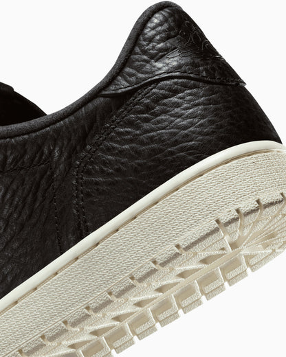 Air Jordan 1 Retro Low "No Swoosh"