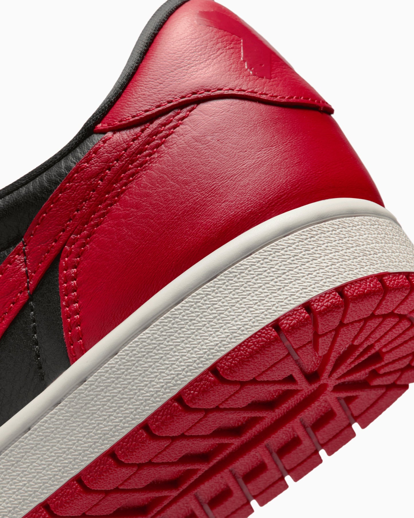Air Jordan 1 Retro Low OG "Banned"