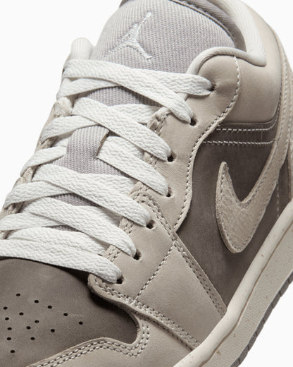 Air Jordan 1 Women's Low SE