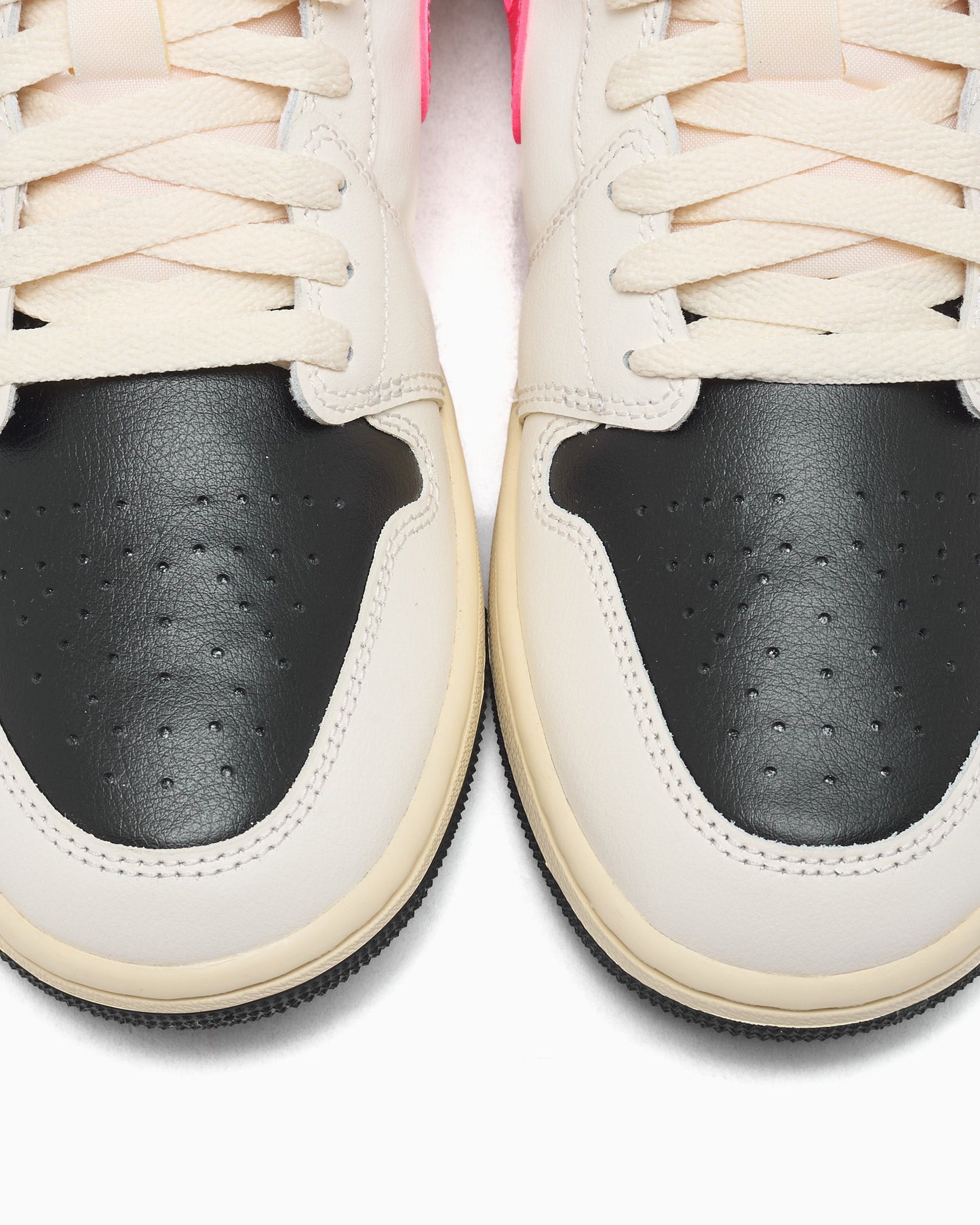 Air Jordan Women's 1 Low