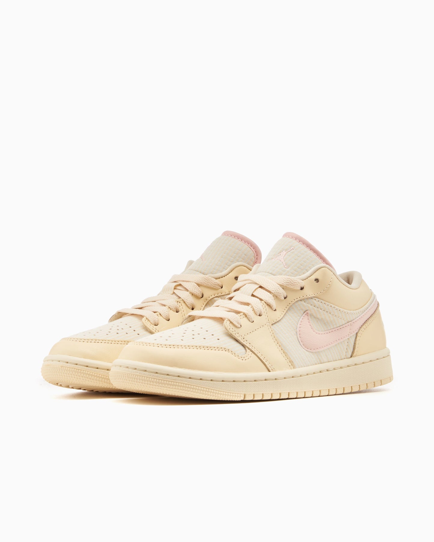Air Jordan Women's 1 Low SE