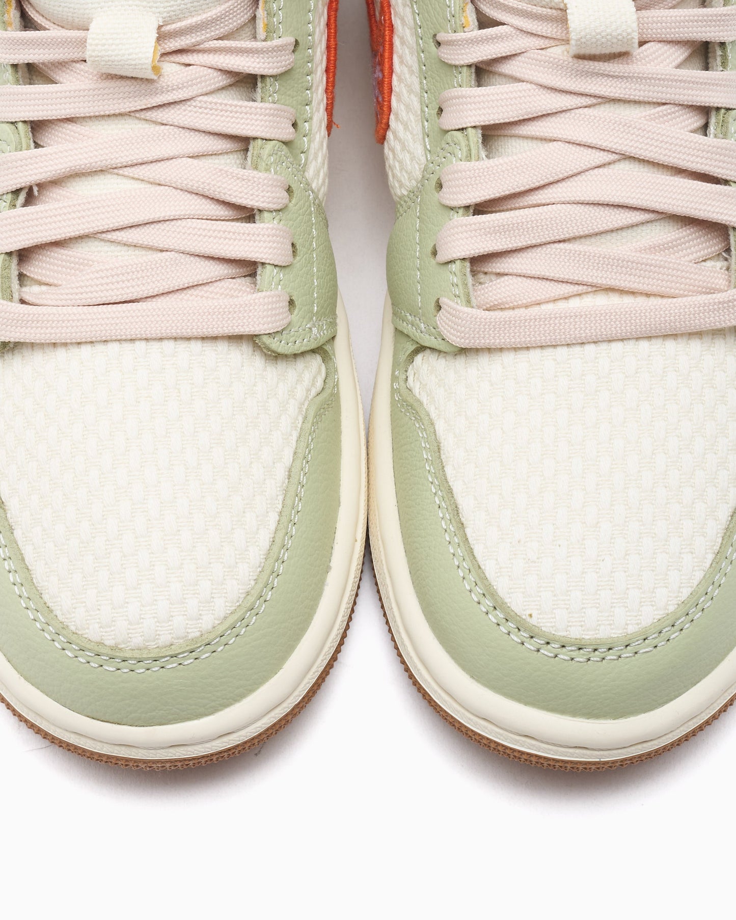 Air Jordan Women's 1 Mid SE "Olive Aura"