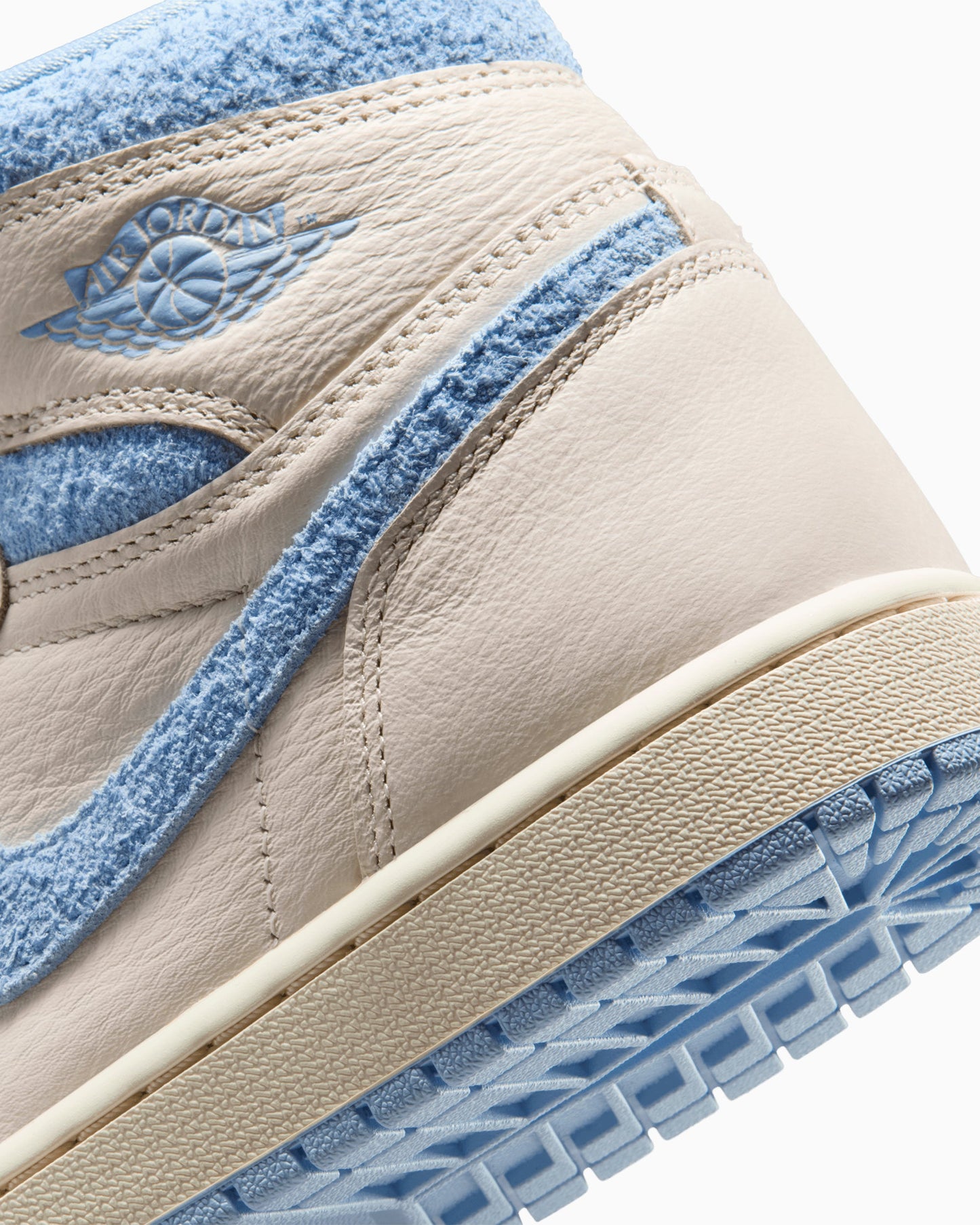 Air Jordan Women's 1 Retro High OG "Psychic Blue"